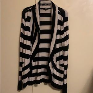Premise Studio Black and Cream Cardigan